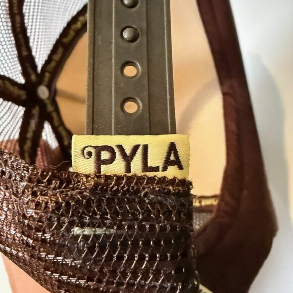 Brand new with tags Sun Bum Sonny white and brown trucker hat - Picture 4 of 8